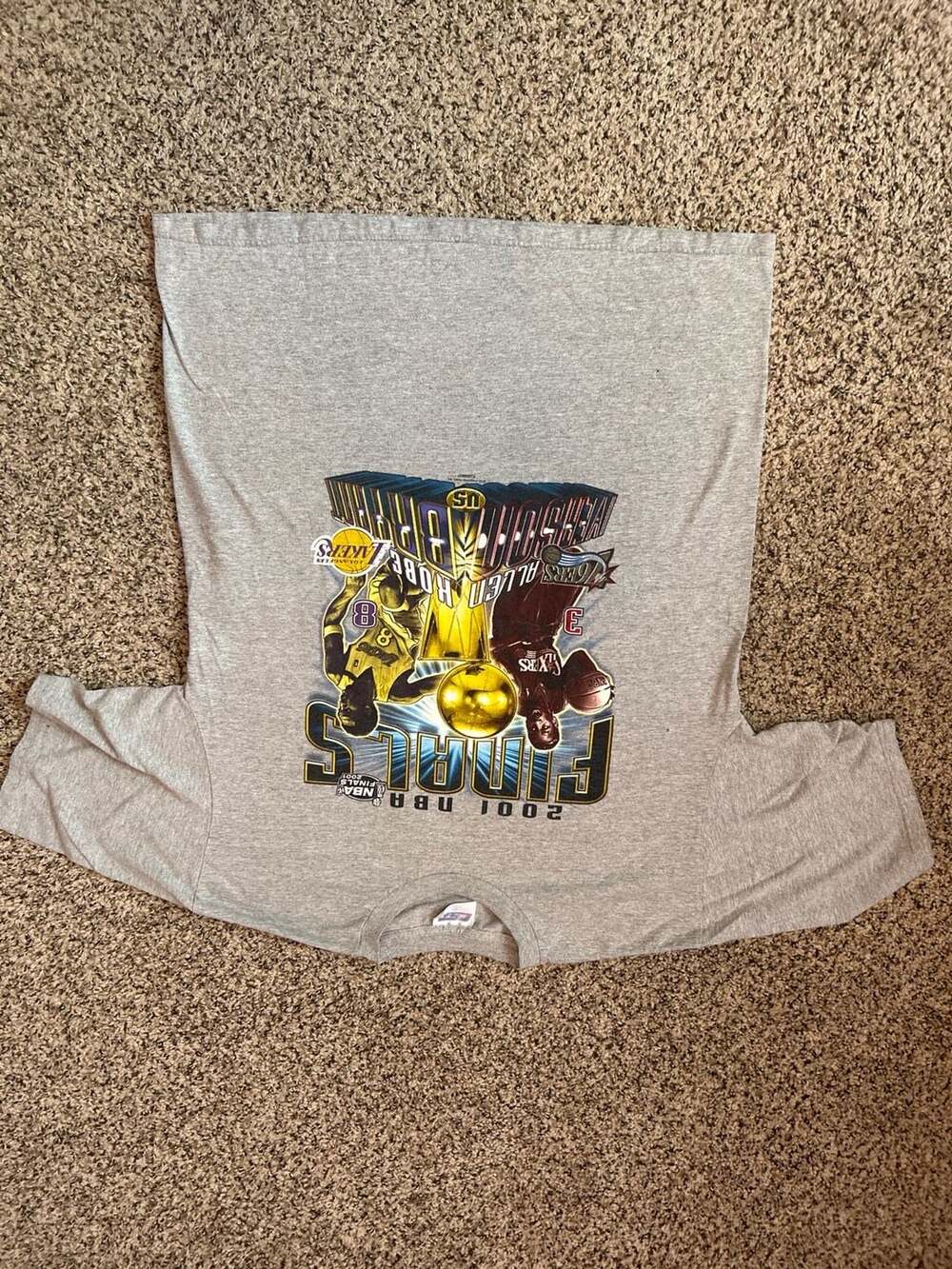 Vintage 2001 NBA Finals Kobe Bryant vs Allen Iverson T-Shirt Gray XL